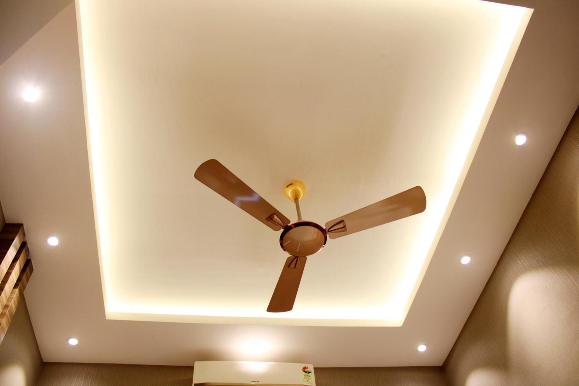 The Hotel Ambassador Inn Varanasi Esterno foto